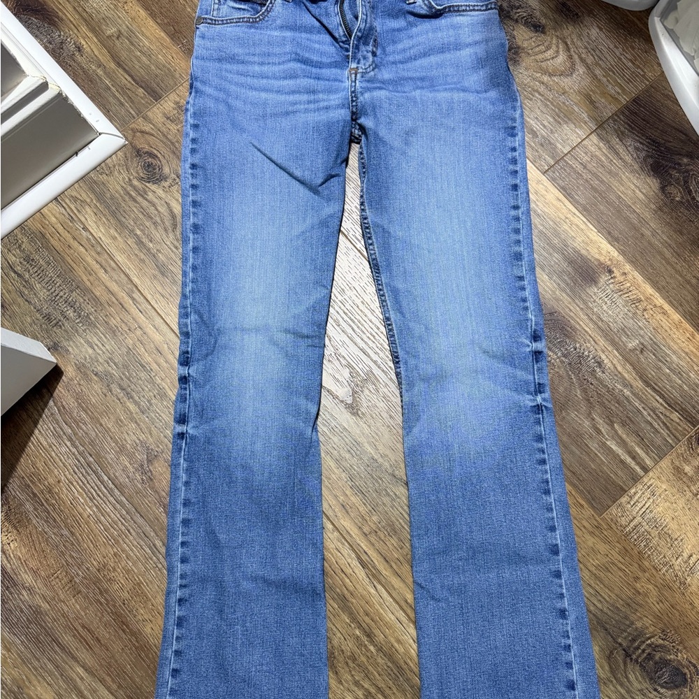 Wrangler Women's Straight Leg Blue Jeans